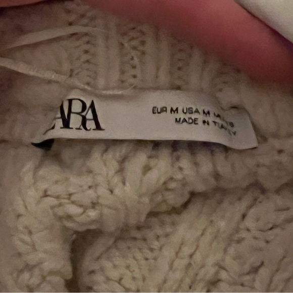 ZARA SWEATER SIZE M - Picture 7 of 7